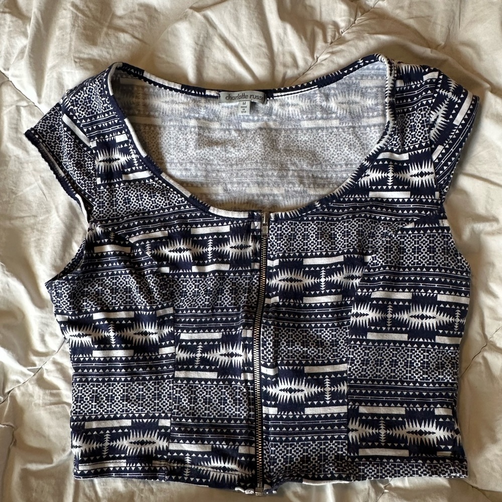 Cropped, zipper, fun patterned, party shirt